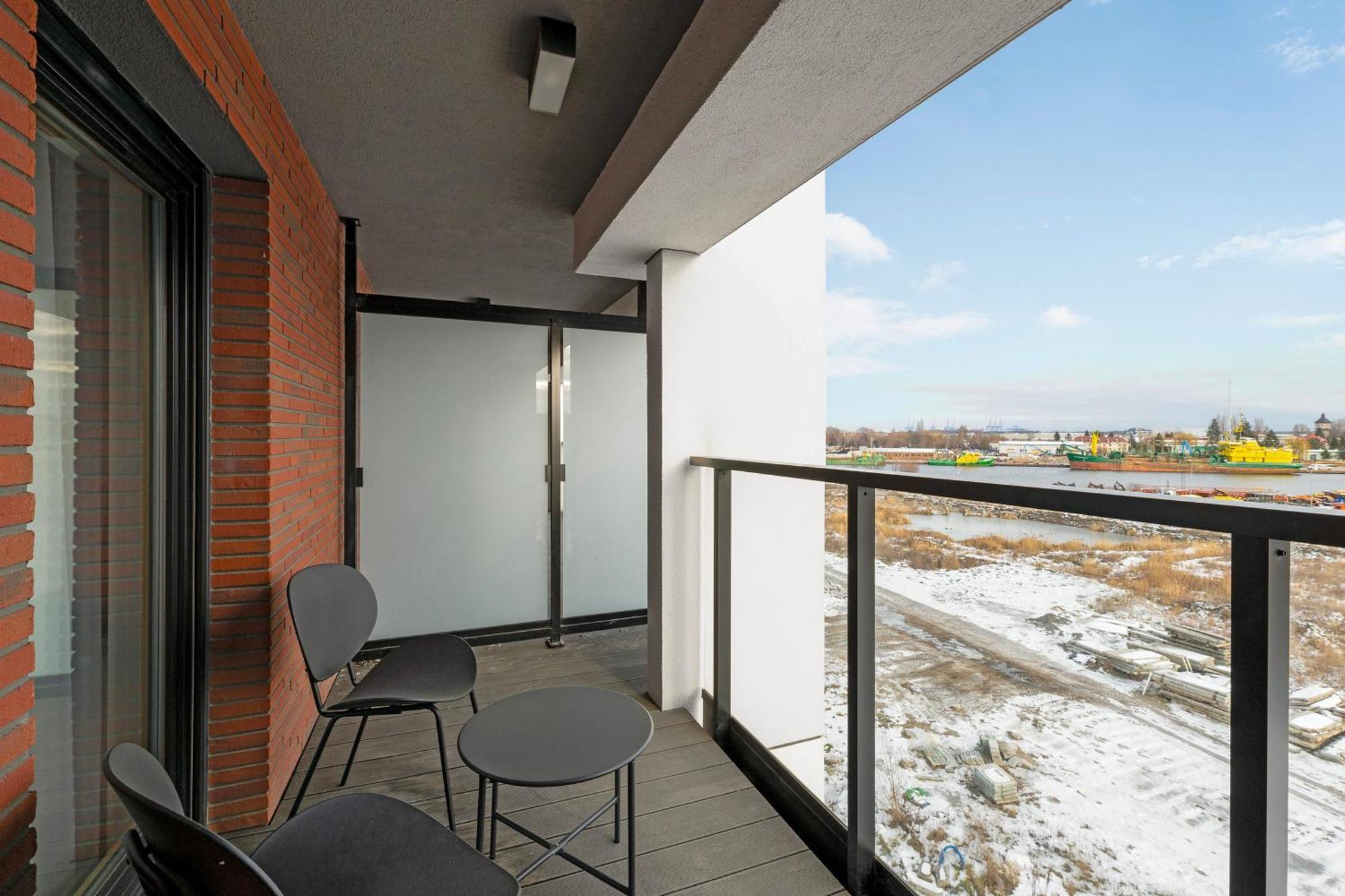 Nadmotlawie Estate Gym, Sauna & Parking By Downtown Apartment