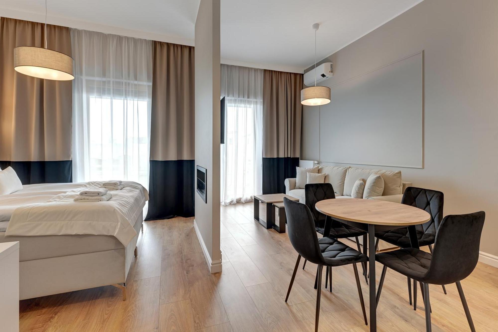 Nadmotlawie Estate Gym, Sauna & Parking By Downtown Apartment