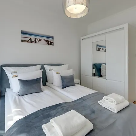 Nadmotlawie Estate Gym, Sauna & Parking By Downtown Apartments Gdansk Room photo